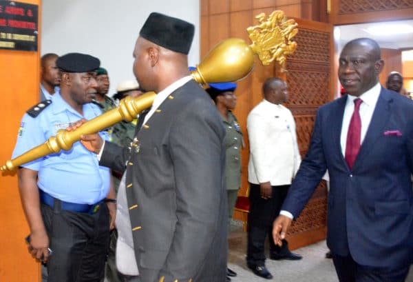 Police return stolen Senate mace