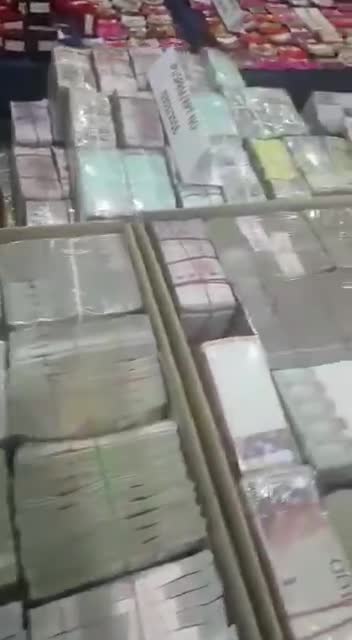 Video | What was discovered during a raid of the outgoing Malaysian PM’s residence