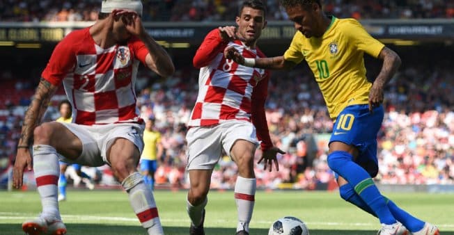 Neymar scores for Brazil on return