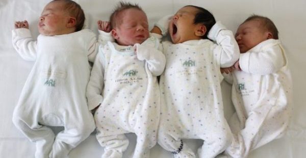 Babies fed with solids early sleep longer, wake less frequently