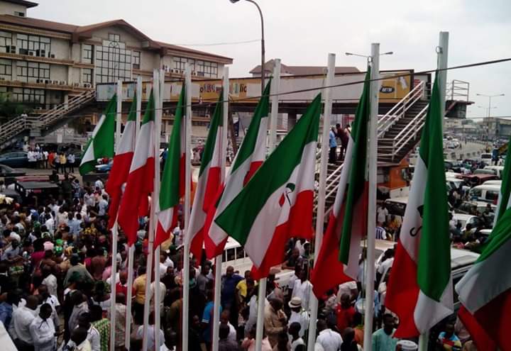 PDP Rejects Buhari’s Travel Ban on 50 Nigerians