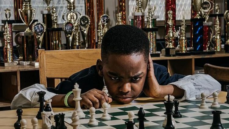 Clinton Congratulates, Invites Tanitoluwa 8 Year-Old Nigerian Chess Champion