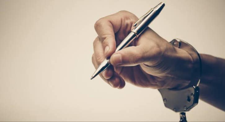 Opinion | Democracy @ 20: Media, Judiciary and Return of the Shackles