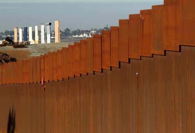 U.S. Supreme Court Lets Trump Use Disputed Pentagon Funds For Border Wall