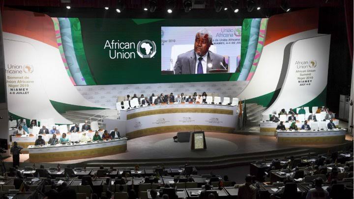 Breaking: Buhari Signs AfCFTA Agreement At AU Summit