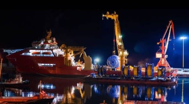 Take Closer Look At Future Demand For Oil-based Products, Report Urges Ship Owners