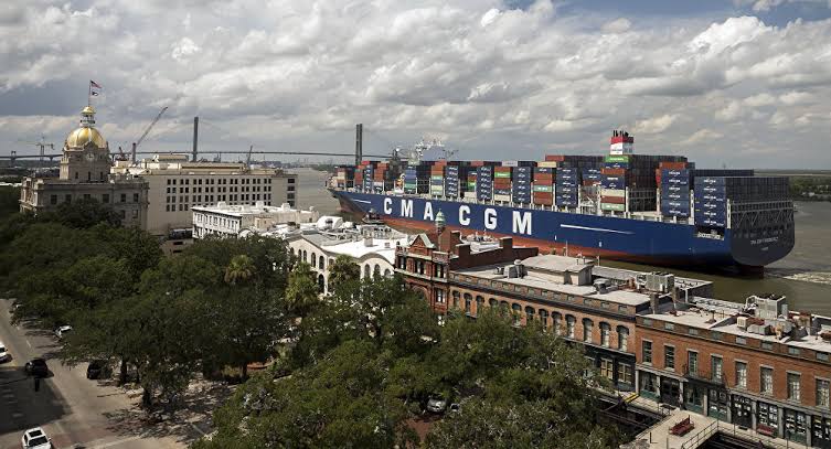 China Merchants Group Bids For A French Shipping Giant