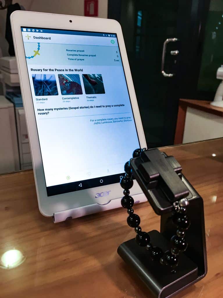 In Appeal To Young Catholics, Vatican Unveils The ‘eRosary’ — An Electronic Way To Pray