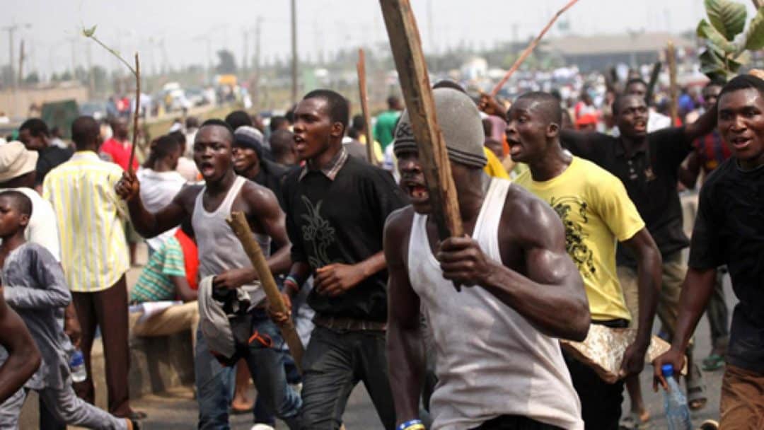 Attack On Oshiomhole: APC Has Disintegrated, Says PDP