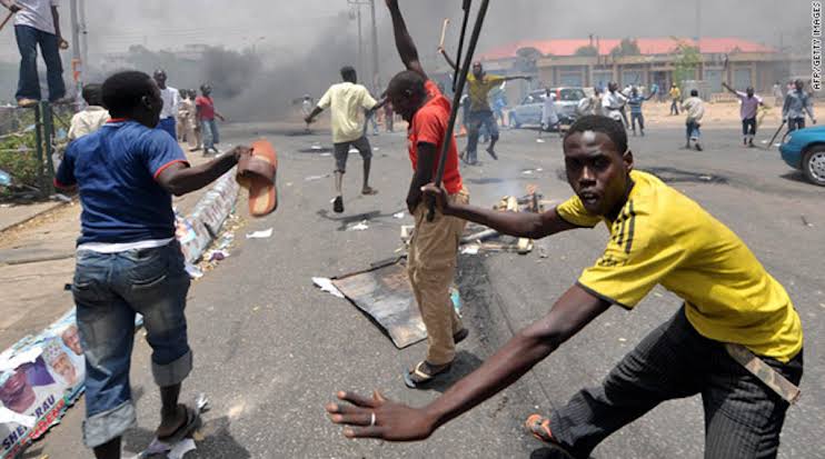 #BREAKING: Yahaya Bello, APC Forcing INEC, NYSC Officials To Sign Pre-filled Results Sheets #KogiDecides2019
