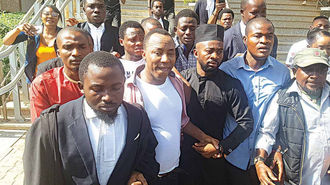 Invasion Of Court By SSS: PDP Demands Foreign Intervention To Stop Forceful Suspension Of Constitutional Order By Buhari