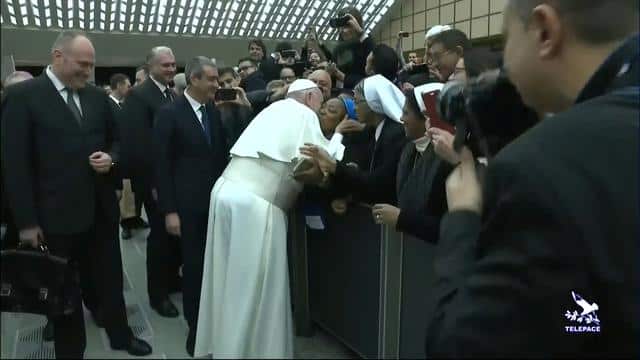 After Slapping Incident, Pope Kisses Nun Who Vows Not To Bite