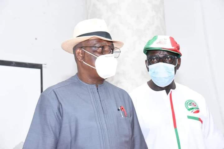 BREAKING: Security agents lay siege on governors in Edo; PDP protests