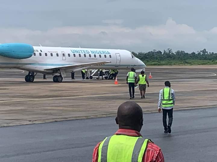 Commercial flight operations: Jubilation as United Nigeria Airline lands in Yenagoa from Lagos