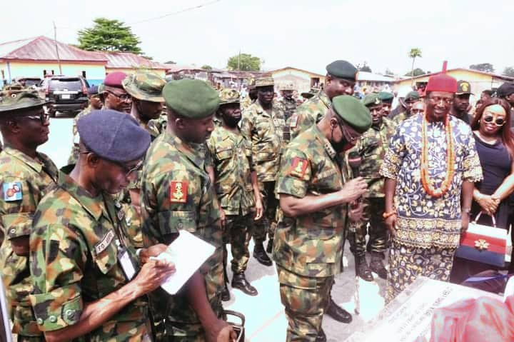 Square Up With Oil Thieves, COAS Charges 6 Division Troops, Commissions Projects