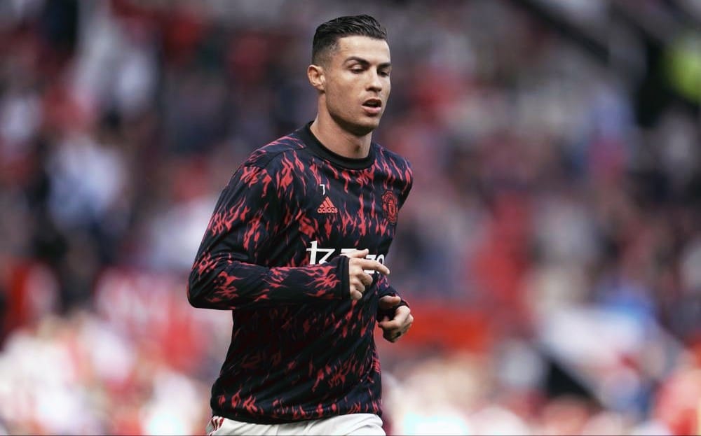 BREAKING: United’s Cristiano Ronaldo Says One Of His Newborn Twins Has Died
