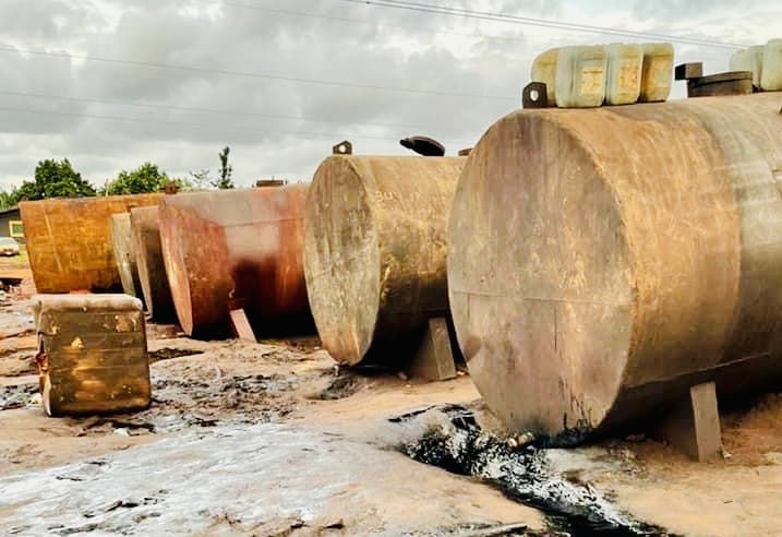 Nigeria Police Release Details of How it Busted An Illegal Petroleum Refinery