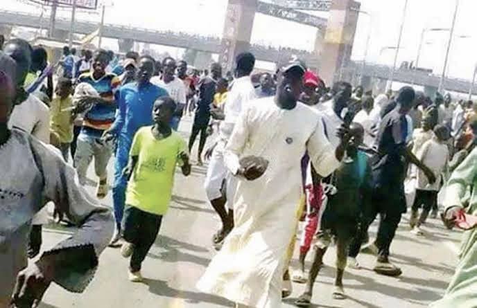 Attack on Buhari in Kano: Atiku’s PDP alleges election disruption, treasonous plot by Tinubu