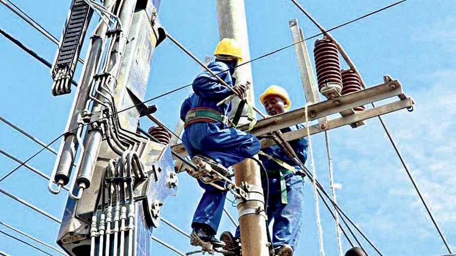 Nigeria’s Electricity Crisis Deepens: Discos Rake in Billions Amidst Grid Failures and Customer Suffering