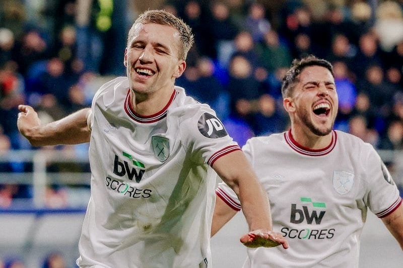 West Ham Dismantles Ten Hag’s Manchester United Amidst Premier League Chaos as Palmer Shines in Chelsea’s Victory Over Newcastle