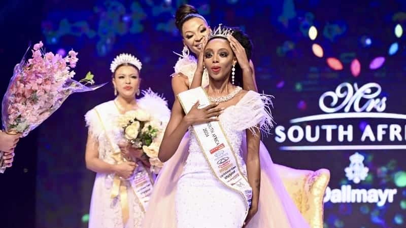 Tshego Gaelae Makes History as First Black Mrs. World Winner!