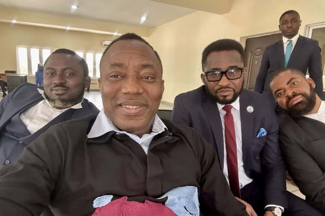 Sowore Rejects Bail, Challenges Police Over Alleged Airport Road Crime and IGP Tenure Scandal!