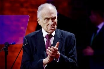 Historic Arab League U-Turn: Demands Hamas Disarm Now