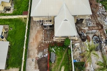 AbdulRazaq Buys N400 Million House While Kwara Residents Flee