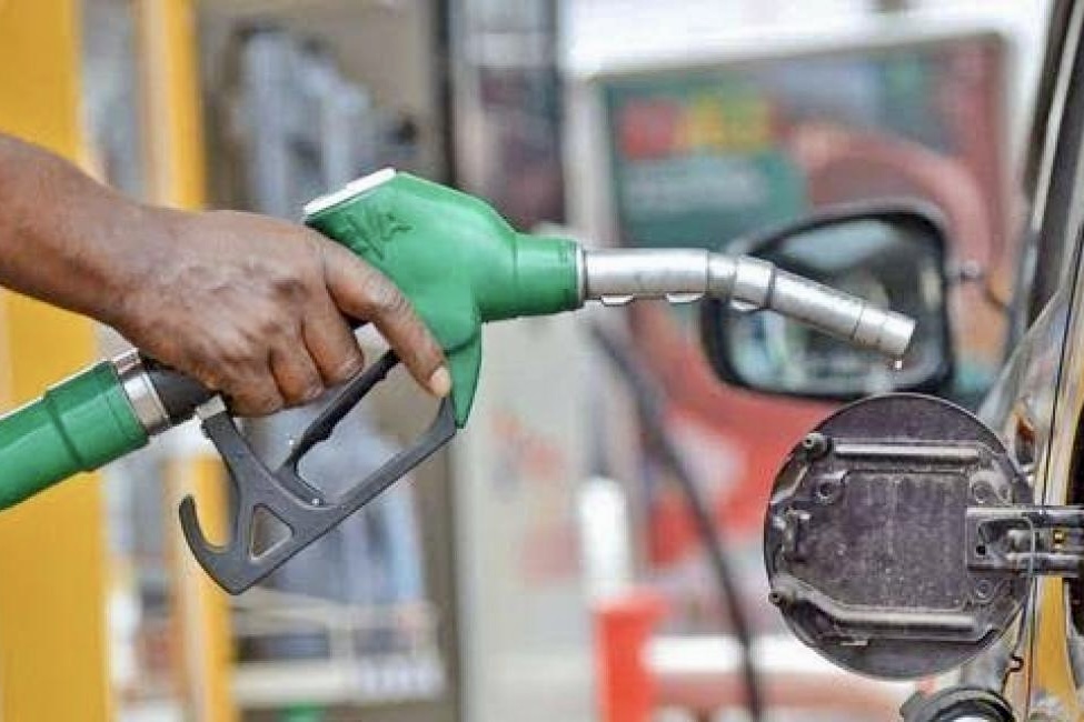Petrol Price Hits ₦1,350 in Abuja as Dangote Raises Gantry Price Again