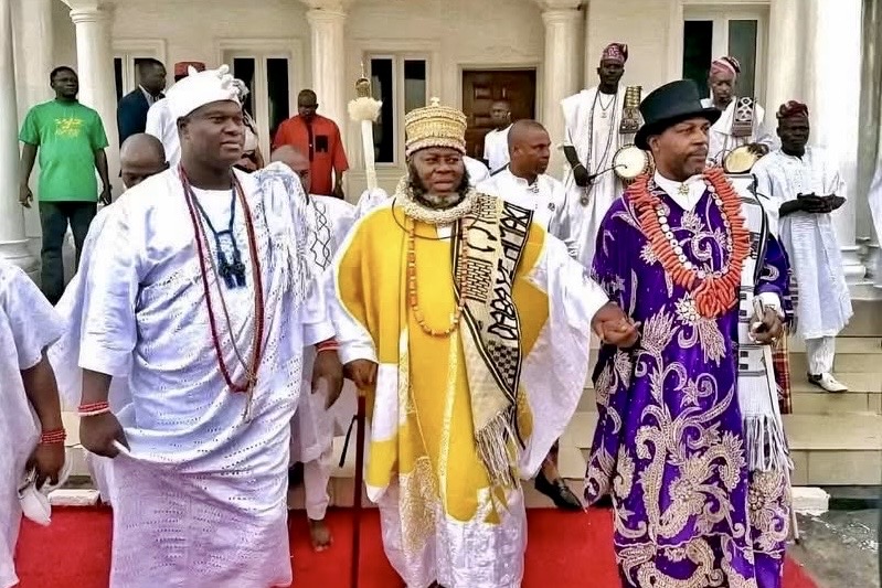 The&nbsp;Royal&nbsp;Handshake&nbsp;That&nbsp;Could&nbsp;Put&nbsp;Kalabari&nbsp;Business&nbsp;on&nbsp;the&nbsp;Map