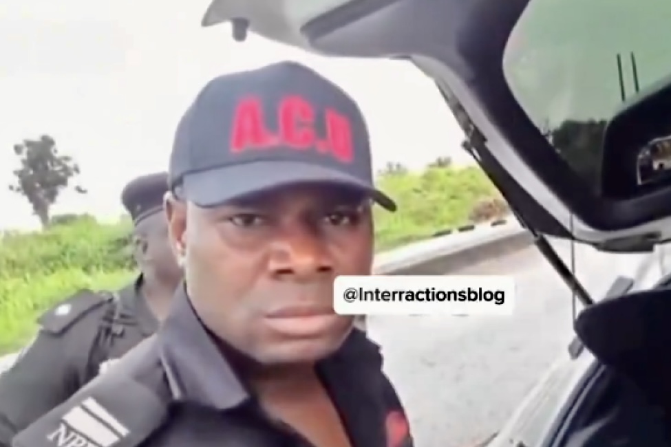 Nigeria&nbsp;Police&nbsp;Video&nbsp;Raises&nbsp;Questions&nbsp;Over&nbsp;Stop-and-Search&nbsp;Abuse